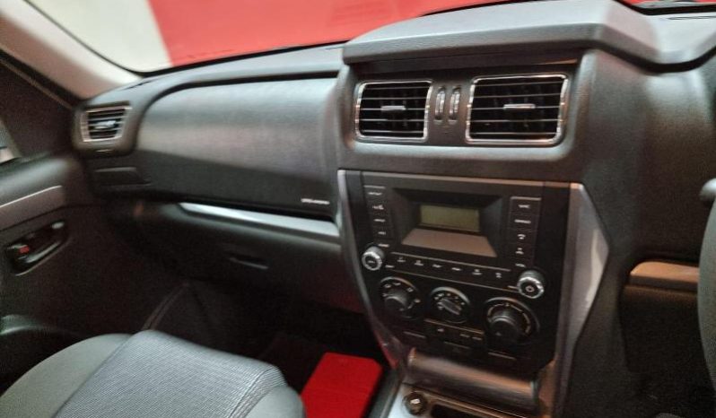 
								Mahindra Pik Up 2.2 Mhawk D Cab 4X2 S6 Karoo Edt full									