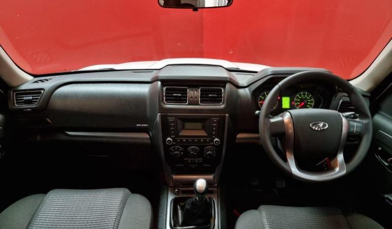 
								Mahindra Pik Up 2.2 Mhawk D Cab 4X2 S6 Karoo Edt full									