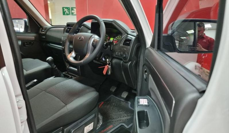 
								Mahindra Pik Up 2.2 Mhawk D Cab 4X2 S6 Karoo Edt full									