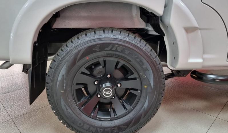 
								Mahindra Pik Up 2.2 Mhawk D Cab 4X2 S6 Karoo Edt full									