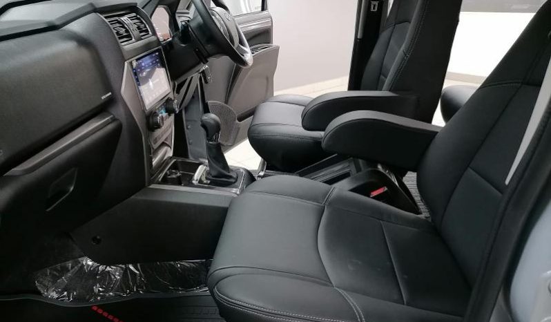 
								Mahindra Pik Up S11 Karoo Storm Edition D Cab At 4X full									