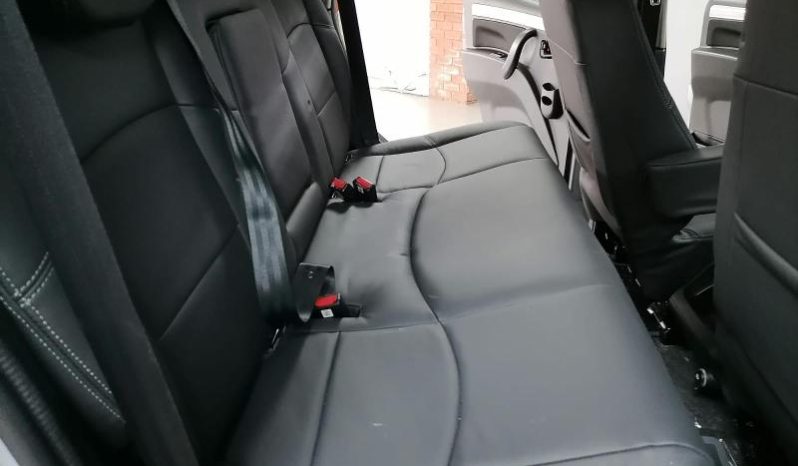 
								Mahindra Pik Up S11 Karoo Storm Edition D Cab At 4X full									