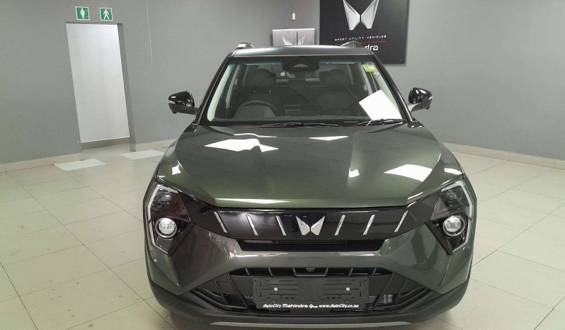 
								Mahindra XUV 3XO 1.2T AX7L AT full									