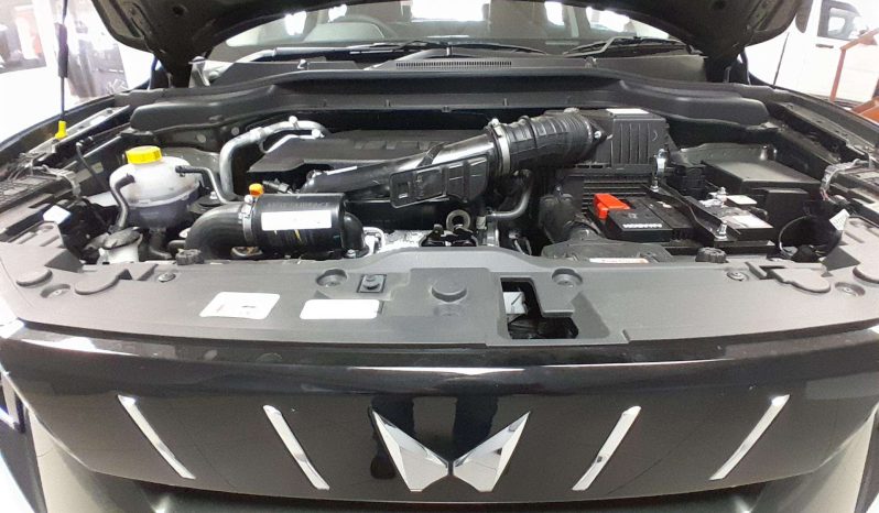 
								Mahindra XUV 3XO 1.2T AX7L AT full									