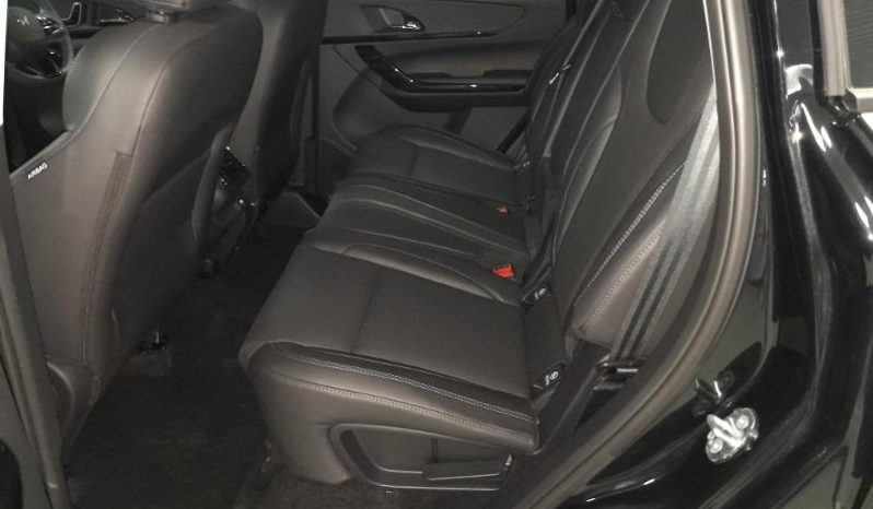
								Mahindra Xuv 700 Ax7 full									
