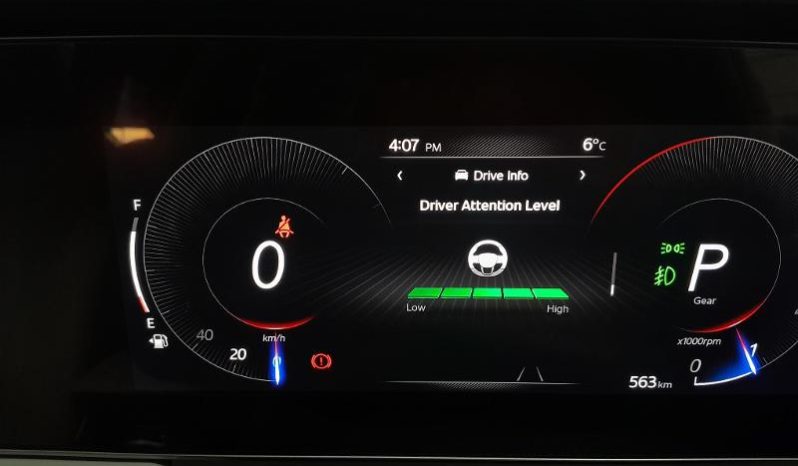 
								Mahindra Xuv 700 Ax7 full									