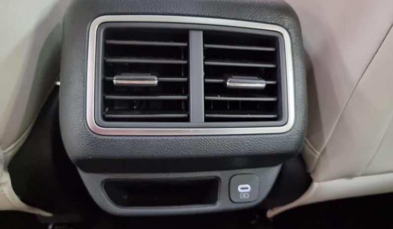 
								Mahindra Xuv 700 Ax7 L full									