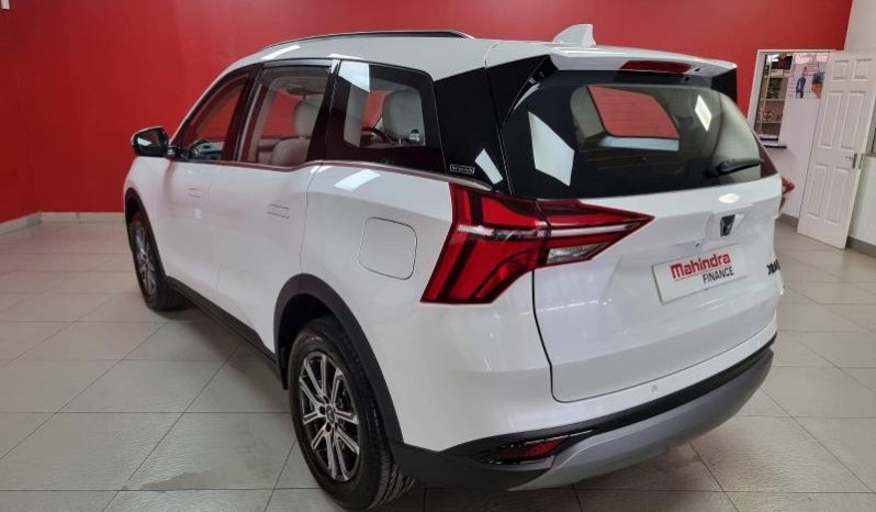 
								Mahindra Xuv 700 Ax7 L full									