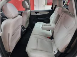 
										Mahindra Xuv 700 Ax7 L full									