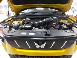 
										Mahindra Xuv3XO 1.2T Ax5 full									