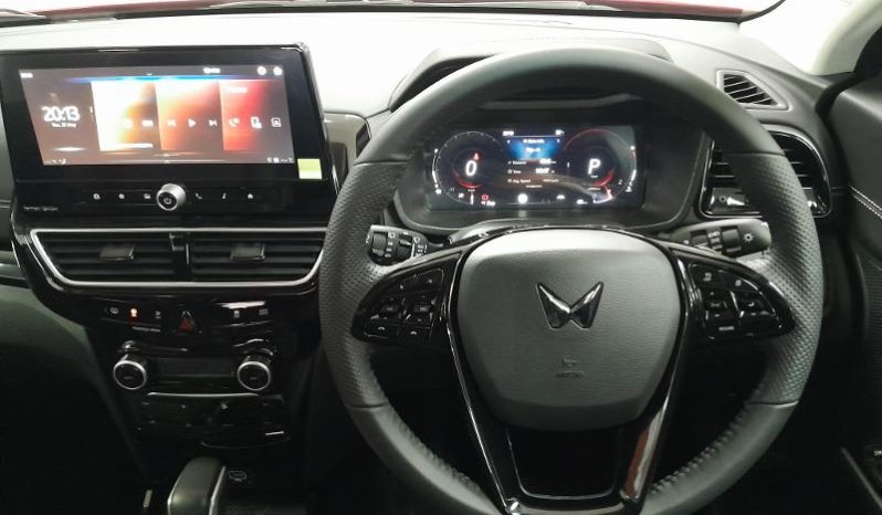 
								Mahindra Xuv3XO 1.2T Ax7l At full									