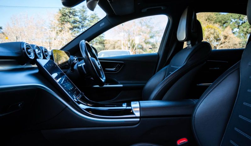 
								Mercedes-Benz C-Class C220d AMG Line full									
