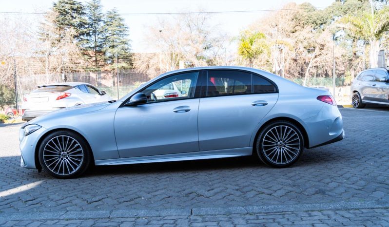 
								Mercedes-Benz C-Class C220d AMG Line full									