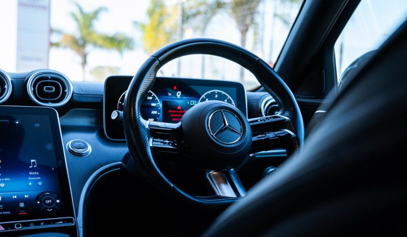 
								Mercedes-Benz C-Class C220d AMG Line full									