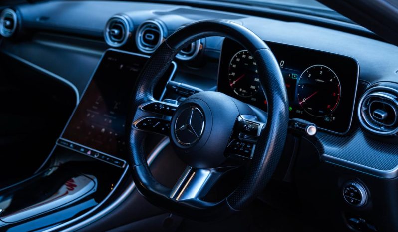 
								Mercedes-Benz C-Class C220d AMG Line full									