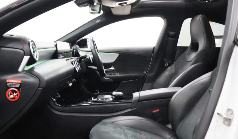 
								Mercedes Benz Cla 220d At full									