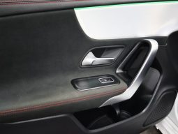 
										Mercedes Benz Cla 220d At full									