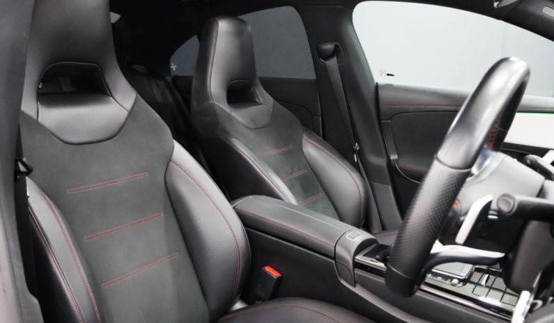 
								Mercedes Benz Cla 220d At full									