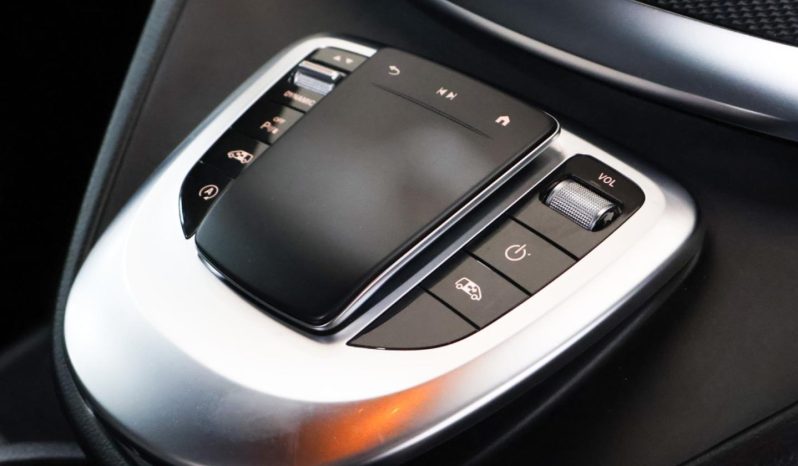 
								Mercedes Benz V-Class 300d Exclusive full									