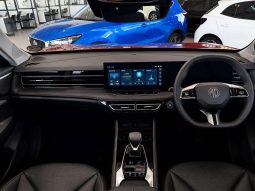 
										MG HS HS 1.5T COMFORT A/T full									