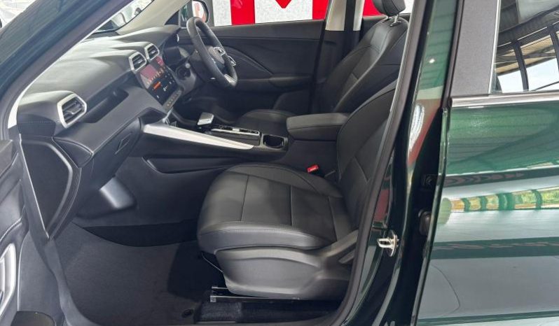 
								MG Zs Pro 1.5T Luxury Cvt full									