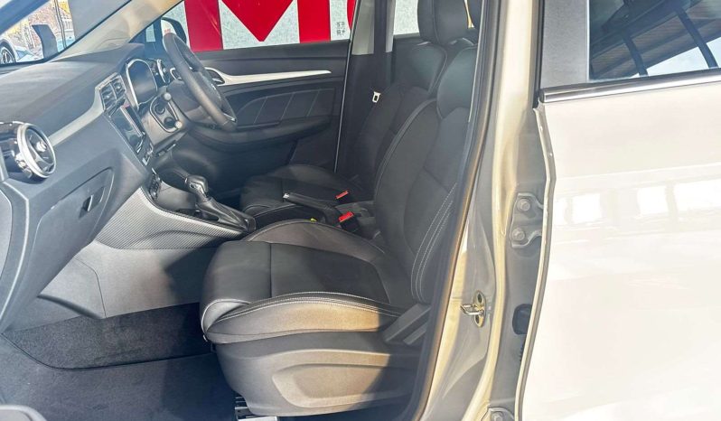 
								MG ZS ZS 1.5 LUXURY A/T full									