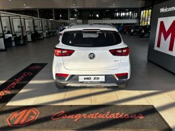 
										MG ZS ZS 1.5 LUXURY A/T full									