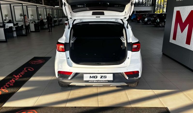 
								MG ZS ZS 1.5 LUXURY A/T full									