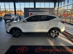
										MG ZS ZS 1.5 LUXURY A/T full									