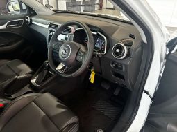 
										MG ZS ZS 1.5 LUXURY A/T full									