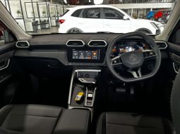 
										MG ZS ZSPRO 1.5T COM CVT full									