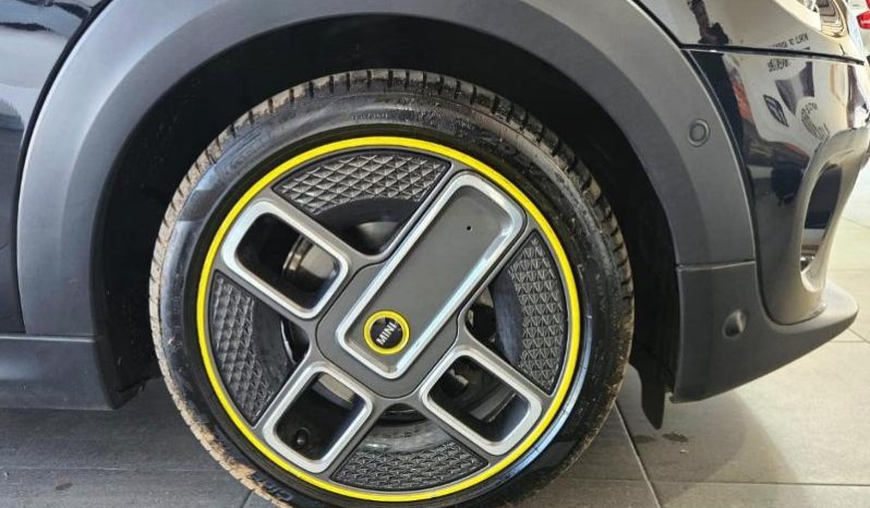 
								MINI Cooper Se 3-Door Hatch full									