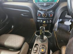 
										MINI Cooper Se 3-Door Hatch full									