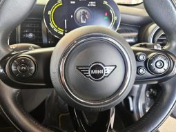 
										MINI Cooper Se 3-Door Hatch full									