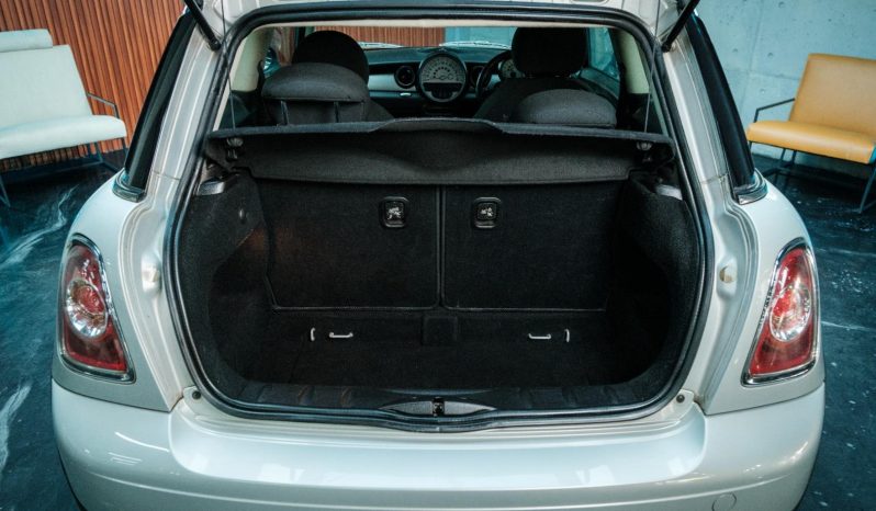 
								MINI Hatch Cooper full									