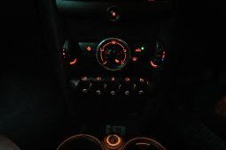 
										MINI Hatch Cooper full									