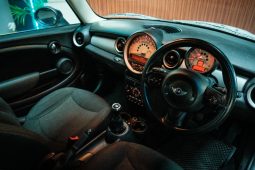 
										MINI Hatch Cooper full									