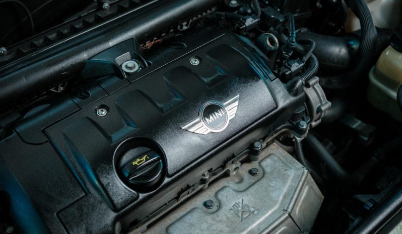 
								MINI Hatch Cooper full									