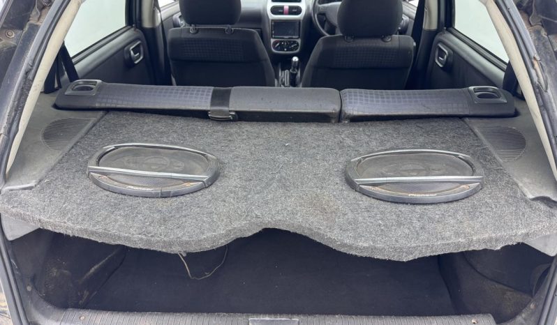 
								Opel Corsa 1.4 Sport full									