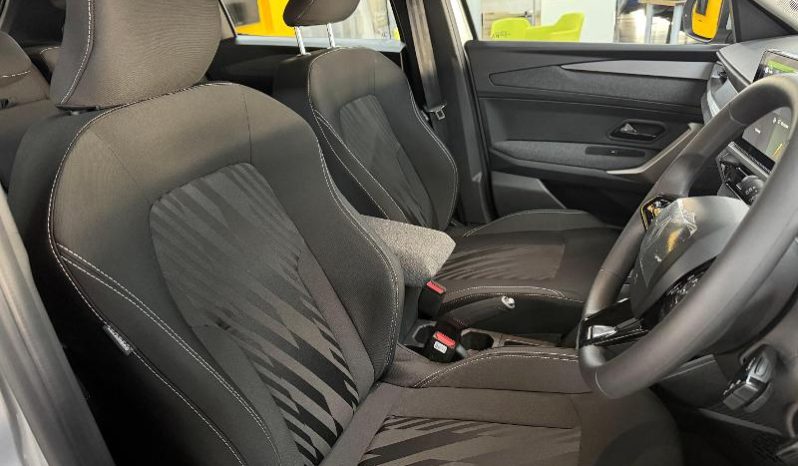 
								Renault Duster 1.0T Evolution full									