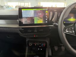 
										Renault Duster 1.0T Evolution full									