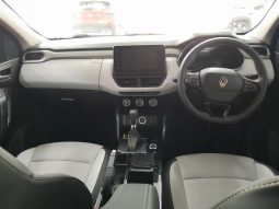 
										Renault Kiger 1.0 Turbo Iconic Cvt full									