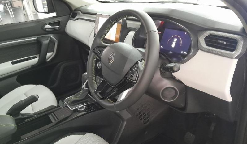
								Renault Kiger 1.0 Turbo Iconic Cvt full									