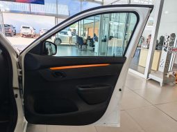 
										Renault KWID KWID 1.0 CLIMBER 5DR full									