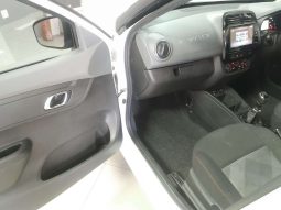 
										Renault KWID KWID 1.0 DYNAMIQUE / ZEN / TECHNO 5DR full									