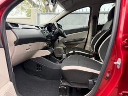 
										Renault Triber 1.0 Life full									