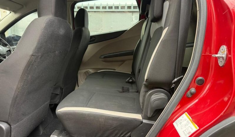 
								Renault Triber 1.0 Life full									