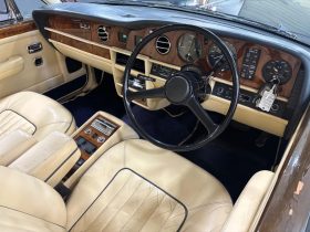 Rolls-Royce Silver Spirit
