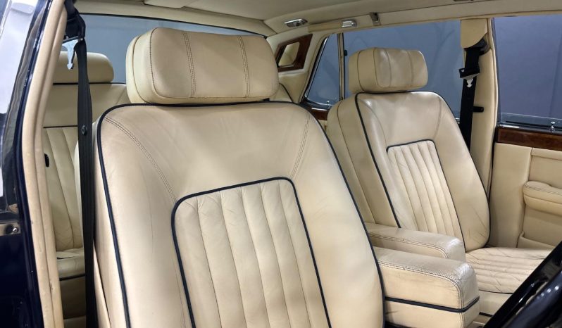
								Rolls-Royce Silver Spirit full									