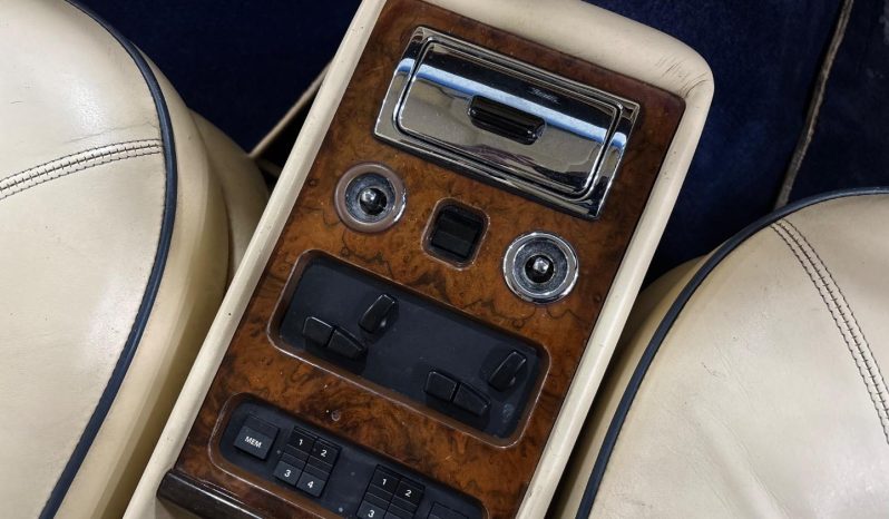 
								Rolls-Royce Silver Spirit full									